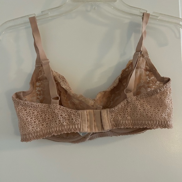 REVEAL LINGERIE • Tan Laced Bra • 36DD • - Picture 2 of 6